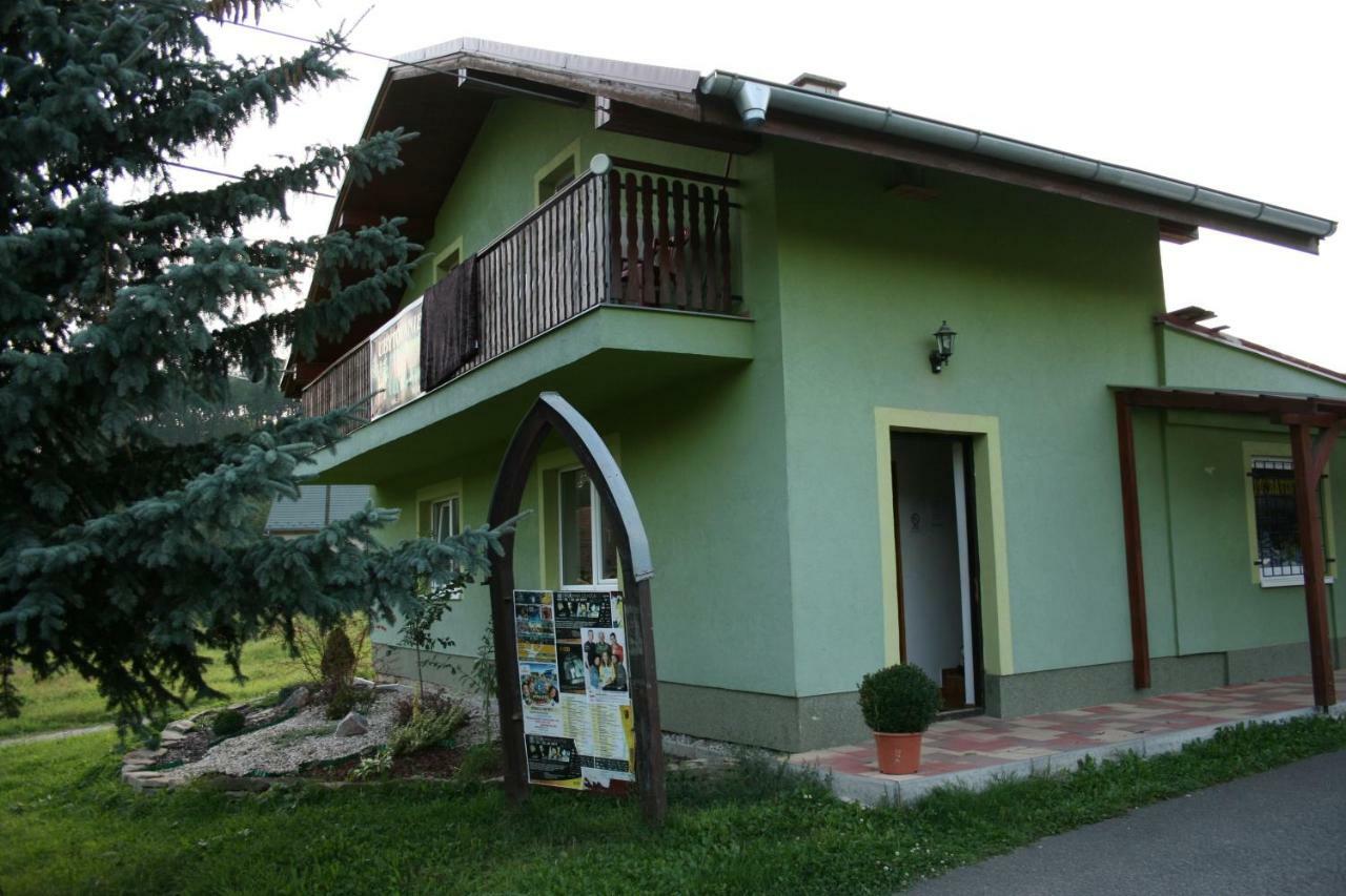 Dolinka Holiday Home Левоча Экстерьер фото